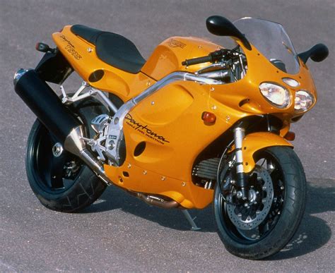 triumph daytona 1200 rs|t595 daytona.